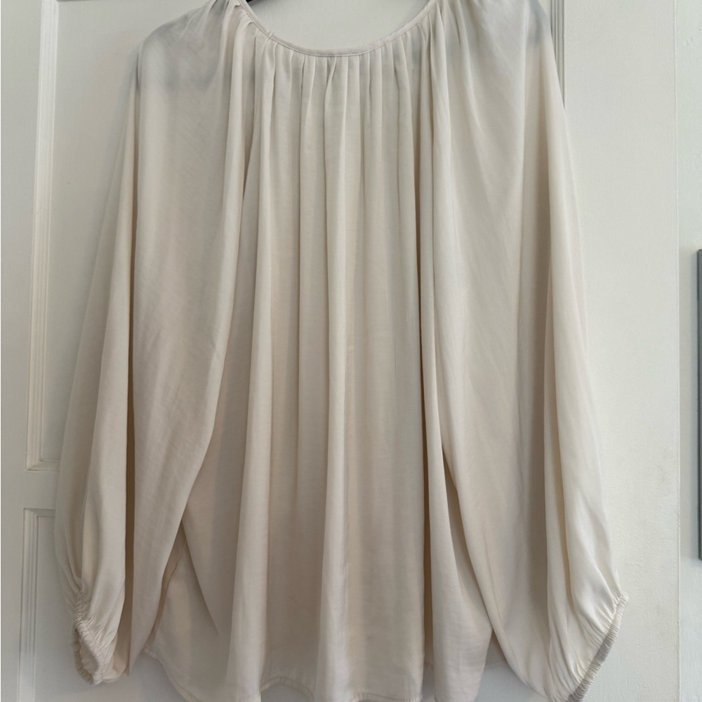 Universal Thread Cream Blouse - Picture 3 of 3